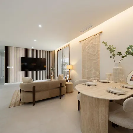 Apartamento Modern With Large Terrace And Gym Estepona