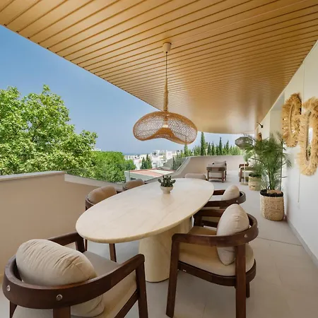 Modern With Large Terrace And Gym Apartamento *