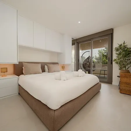 Modern With Large Terrace And Gym Estepona