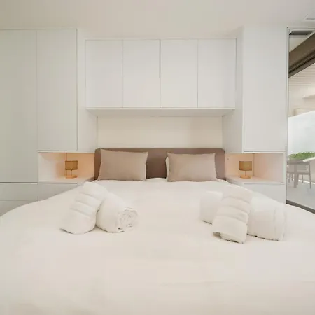 Modern With Large Terrace And Gym Apartamento