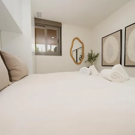Modern With Large Terrace And Gym Apartamento *
